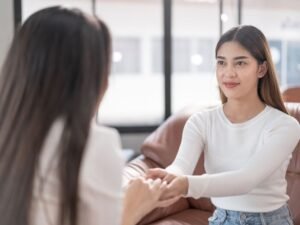 Read more about the article Konsultasi Perempuan Terkait Parenting: Mengapa Ini Perlu dan Apa Manfaatnya